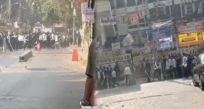 সকালে সংঘর্ষ, ঢাকা কলেজের দুটি বাস ভাঙচুর