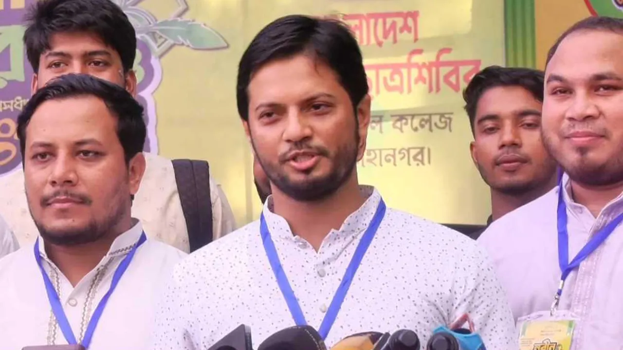 জাহিদুল ইসলাম বলেছেন, হাসিনাকে একটা লাল কার্ড দেখিয়েছি।