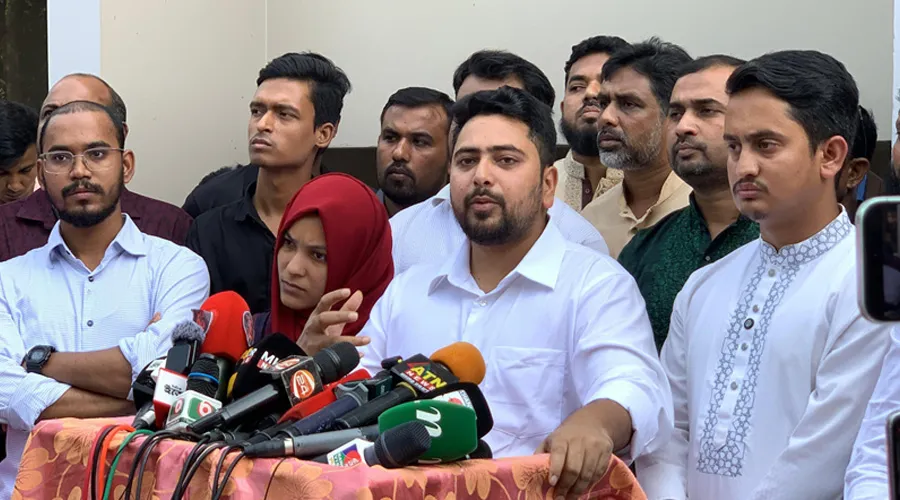 নির্বাচন ও রাজনৈতিক কার্যক্রম ব্যাহত করতেই এনসিপিকে শাপলা প্রতীক দেয়া হচ্ছে না