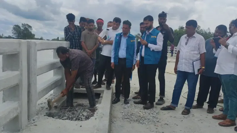 ১০ কোটি টাকার সেতু নির্মাণে রডের বদলে বাঁশ, সরেজমিনে দুদকের তদন্ত
