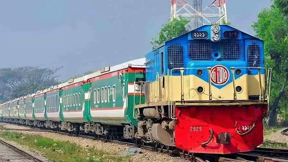ট্রেনের ভাড়া বাড়ল, কোন রুটে কত?