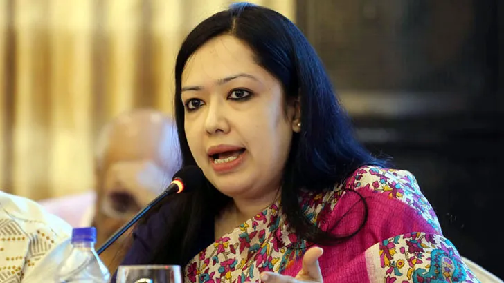 ড. ইউনূস রাজনীতিবিদদের ‘ঢাল’ হিসেবে ব্যবহার করেছেন : রুমিন ফারহানা