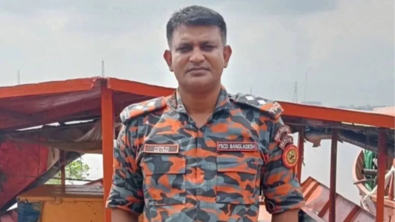 গাজীপুরে কেমিক্যাল গুদামে অগ্নিকাণ্ডের ঘটনায় আরও এক ফায়ার ফাইটারের মৃত্যু