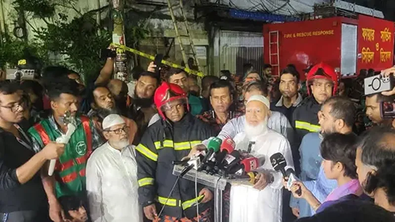 মিরপুরে অগ্নিকাণ্ড: প্রতিটি নিহত পরিবারের পাশে জামায়াত আমির