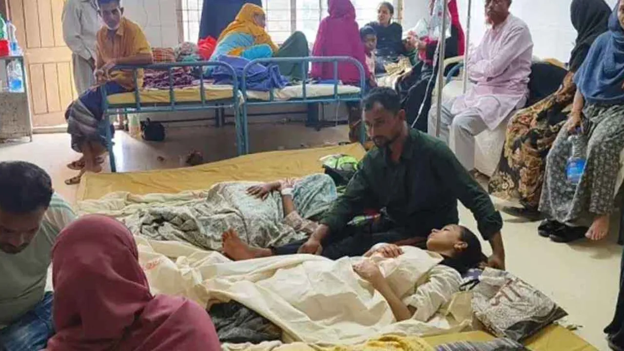 হঠাৎ গাড়ির সাত যাত্রী অচেতন, রহস্যজনক ঘটনা