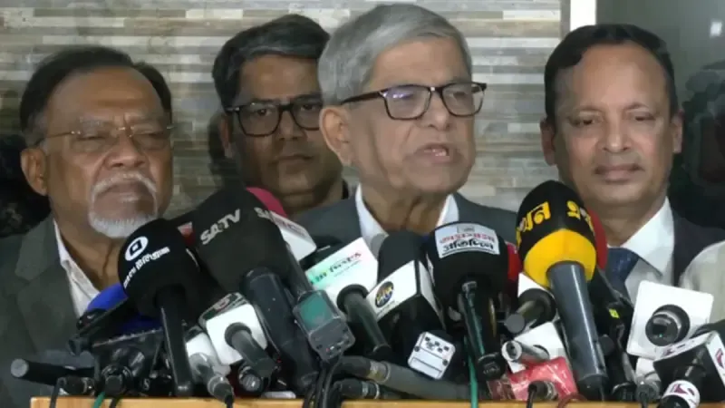 পোস্টাল ব্যালটে পক্ষপাতের অভিযোগ তুললেন মির্জা ফখরুল