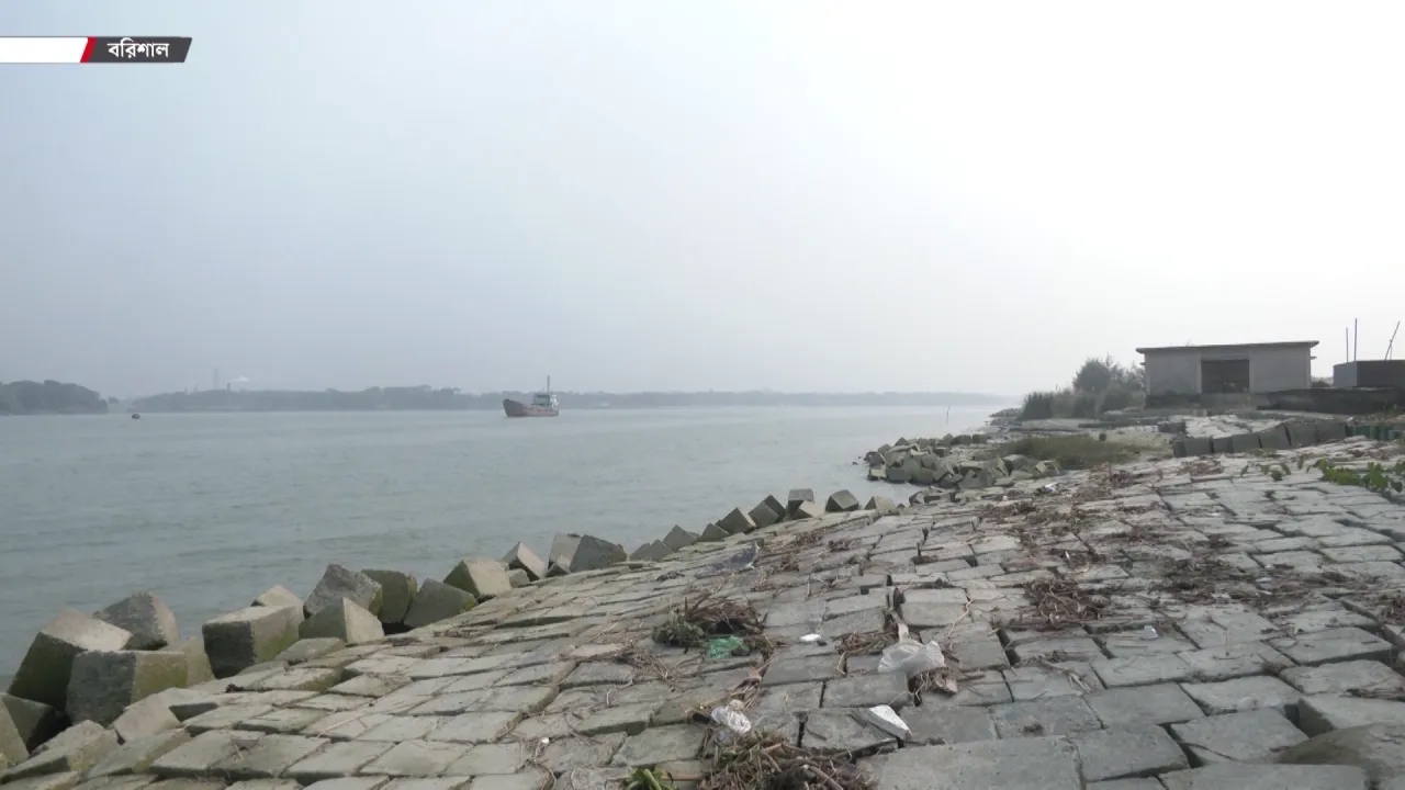 নির্বাচনের দিন যত ঘনিয়ে আসছে বরিশালে ততই বাড়ছে অবৈধ অস্ত্রের ঝনঝনানি
