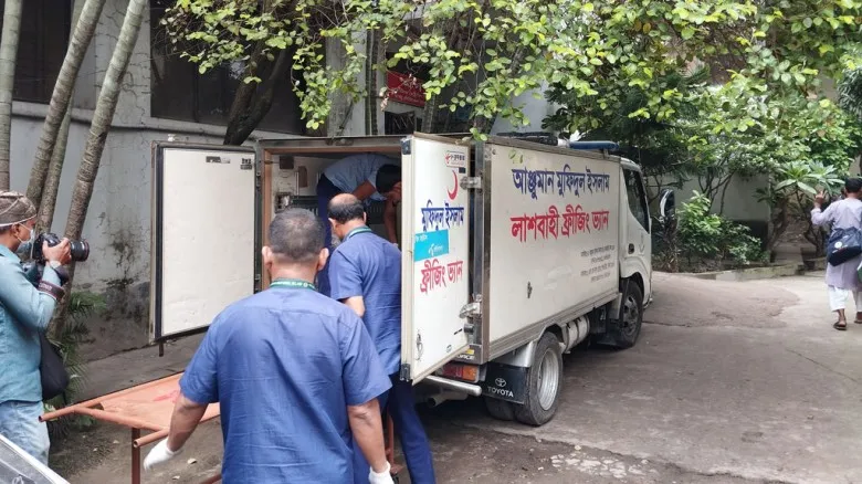 জুলাই গণ-অভ্যুত্থানে নিহত ৬ মরদেহ দাফন দীর্ঘ এক বছর পর