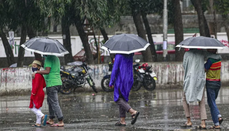 ৫ দিন ভারি থেকে অতিভারি বৃষ্টির আভাস