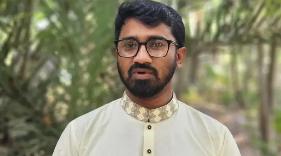 রাশেদ খানের দাবি, শেখ হাসিনার সঙ্গে ৫ উপদেষ্টা একযোগে