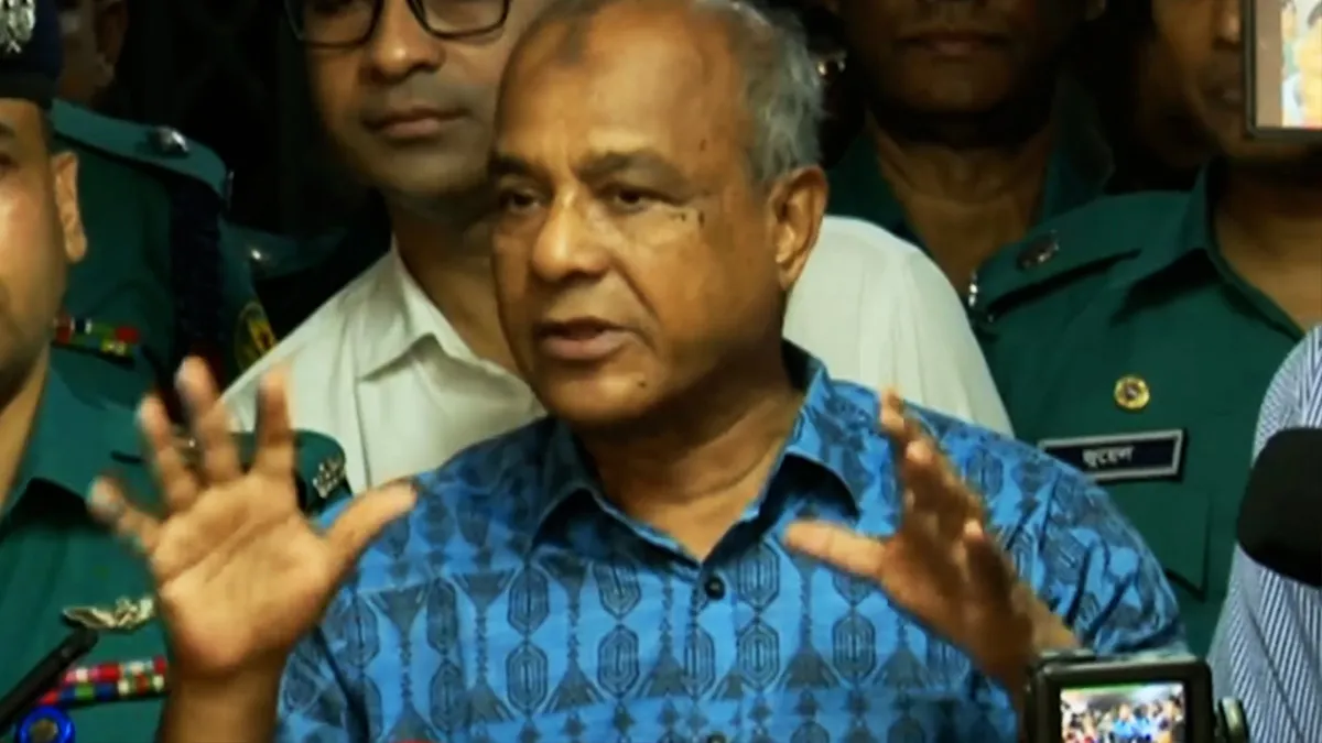 আ. লীগ অপকর্ম করতে চাইলে কোনোভাবেই ছাড় পাবে না: স্বরাষ্ট্র উপদেষ্টা