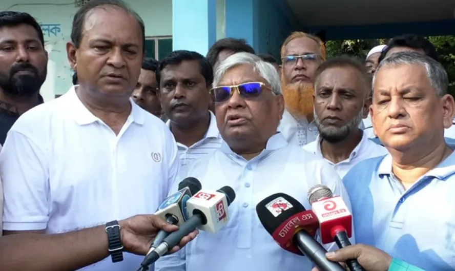 আওয়ামী লীগের আগে জামায়াতকেনিষিদ্ধ করা দরকার: বুলুর মন্তব্য